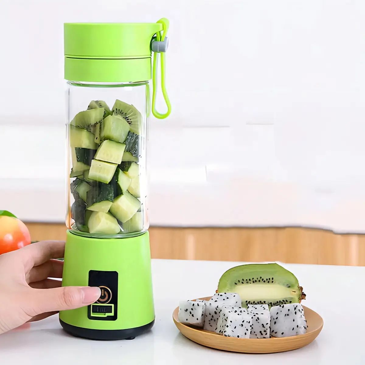 Liquidificador pessoal portátil recarregável USB verde, sucos e batidos