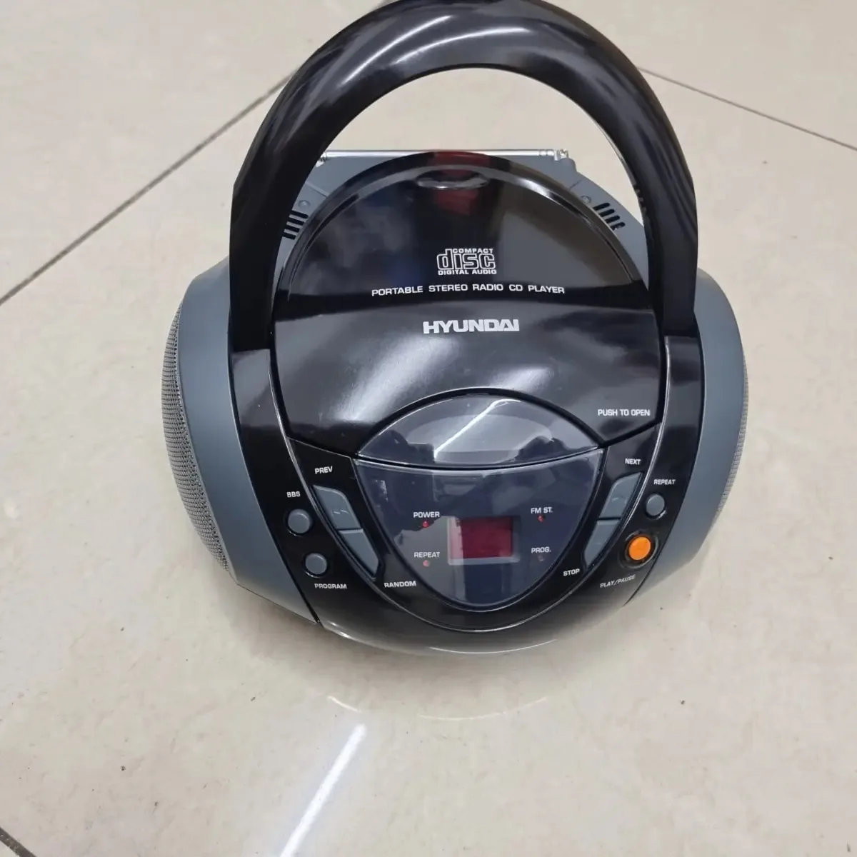 Boom Box Radio Toca Cd Hyundai Fm/aux 100w Com Nf-e Cor Preto