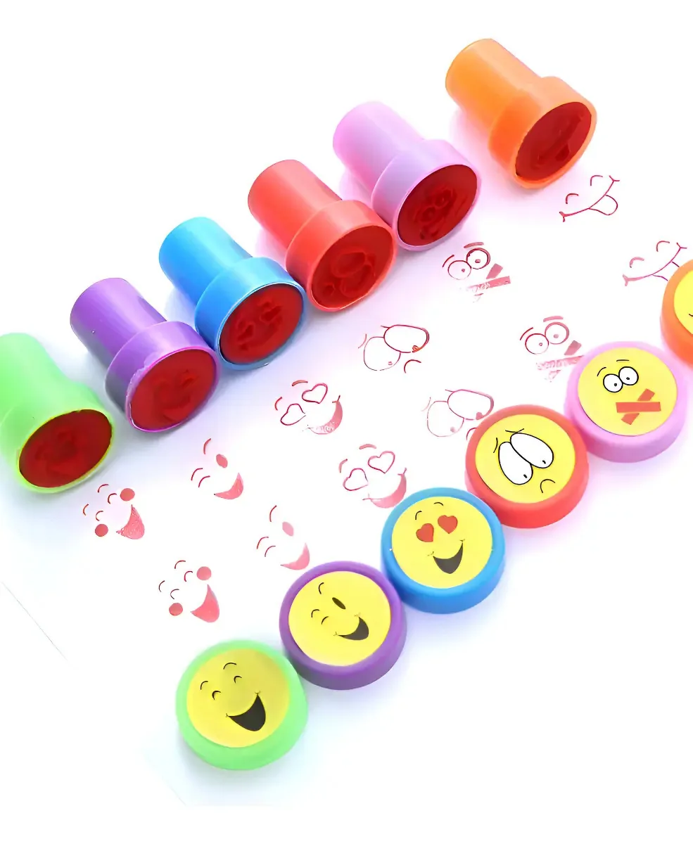 24 selos variados | Caritas Surprises, Selos, Desenhos