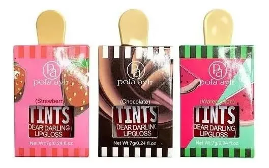6 tonalidades labiais brilhantes variadas, joias e maquiagem