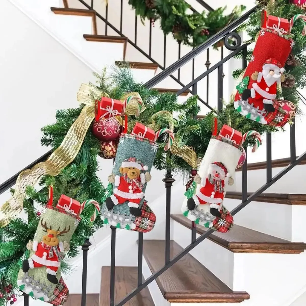 A/ - 4 conjuntos de botas de Natal decorativas em forma de mu