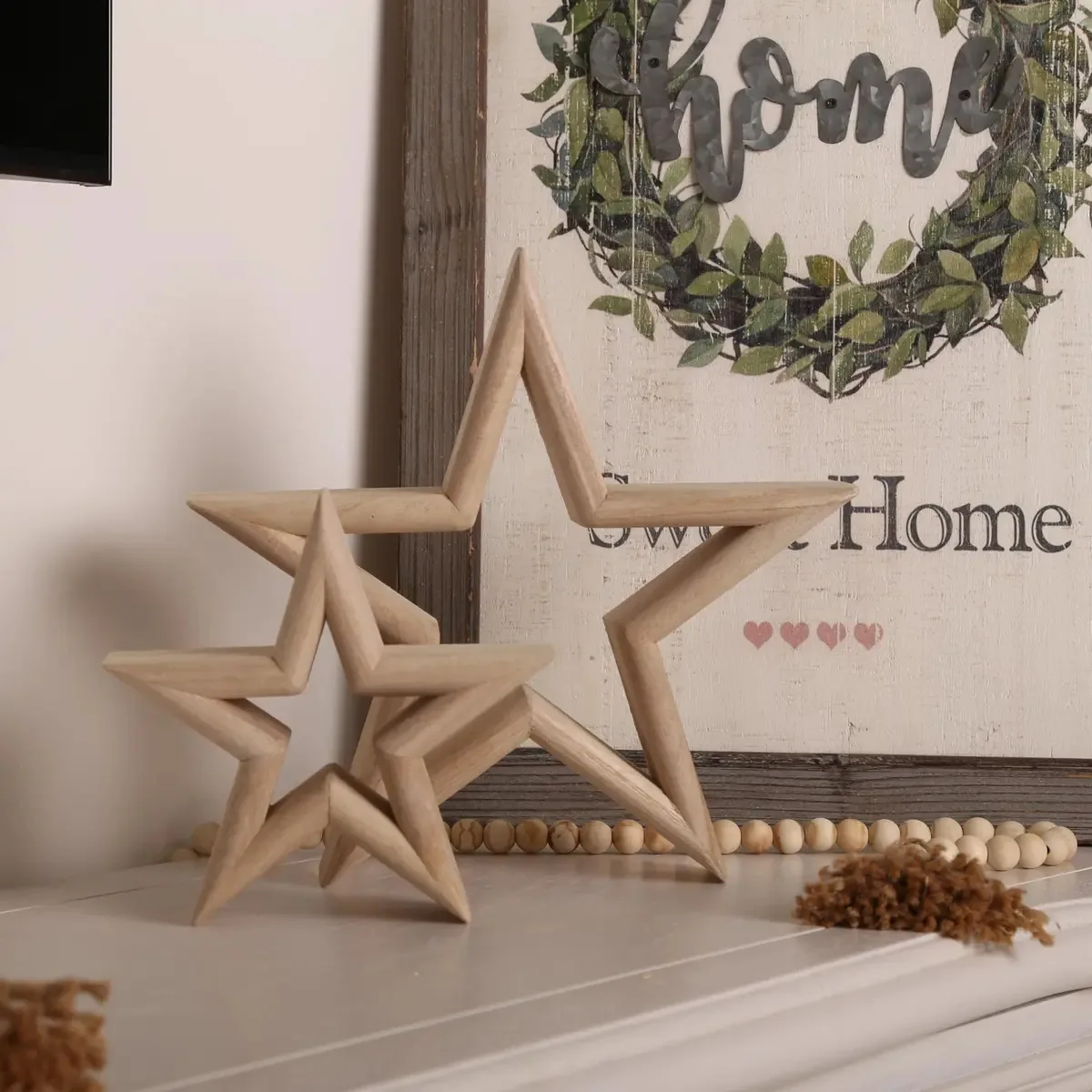Decoração de estrelas de madeira natural