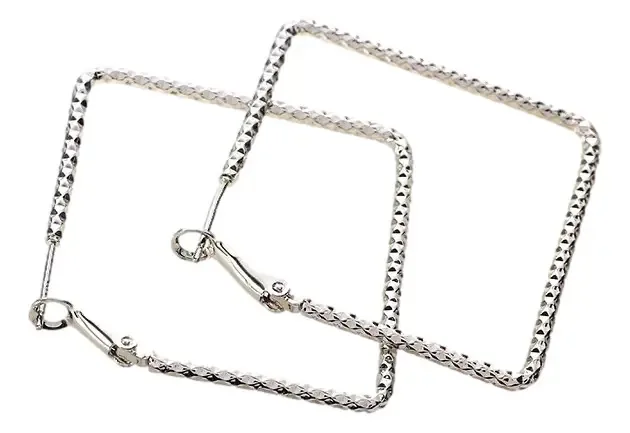 Brincos quadrados em arco para mulheres Brincos quadrados retangulares grandes banhados a ouro branco 18k, pingentes texturizados prateados para mulheres