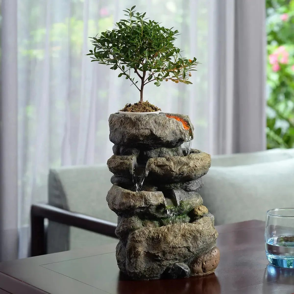 Fonte interna Rocalla com plantador decorativo