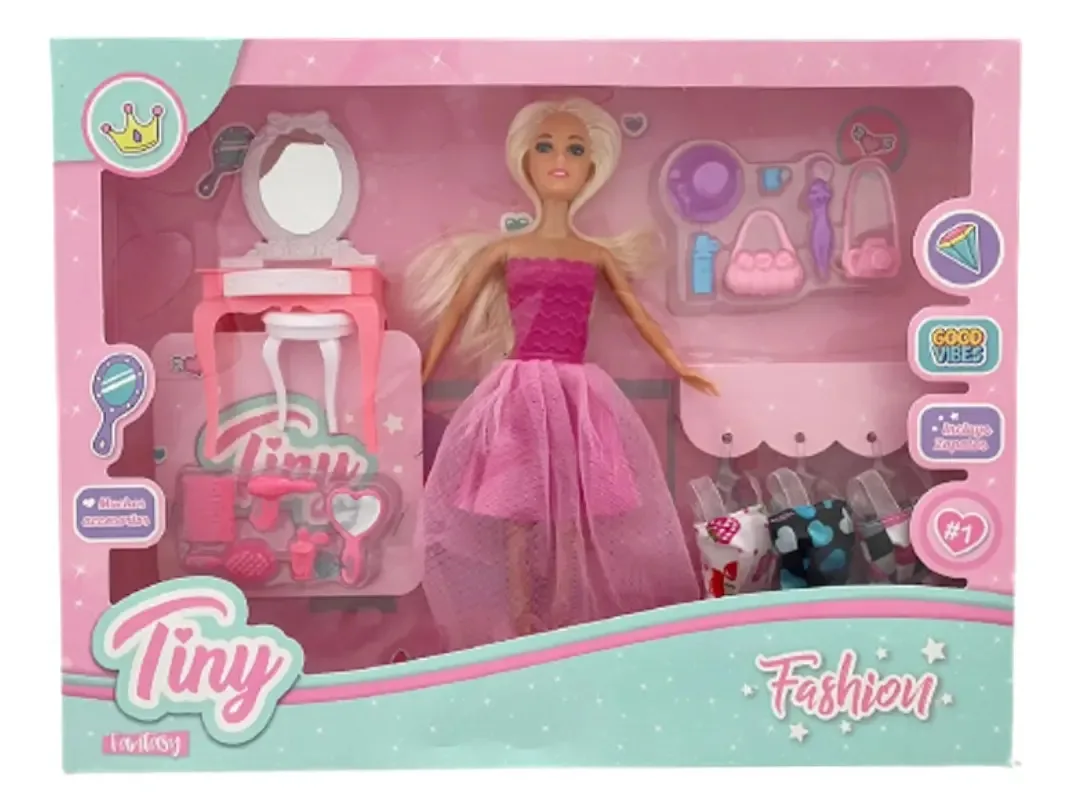 Boneca de moda minúscula com acessórios