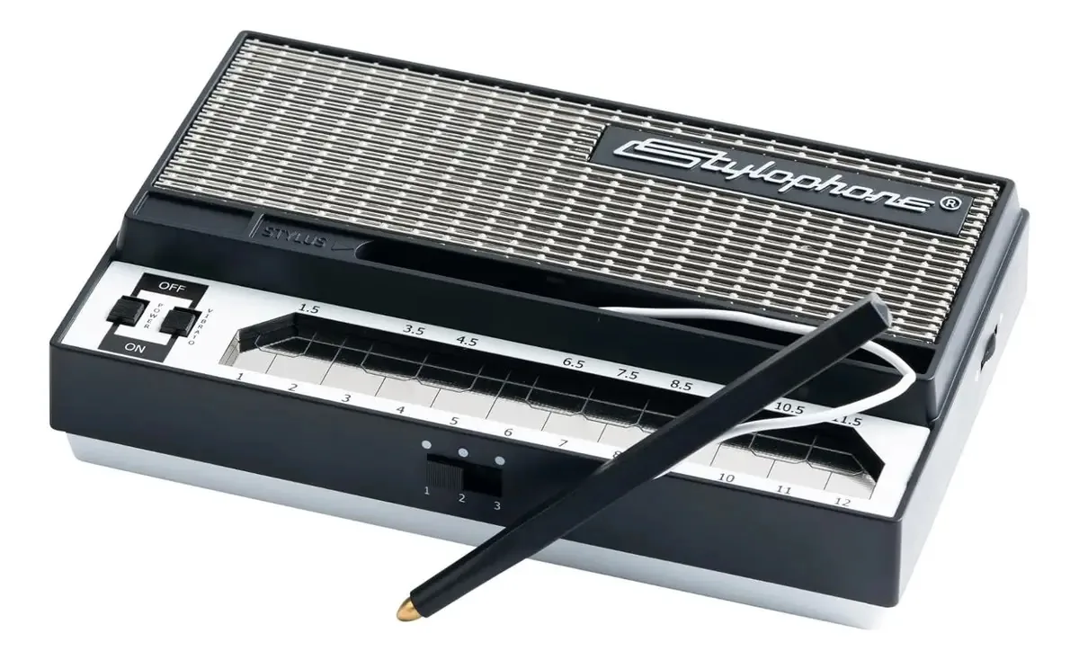 Sintetizador Analógico Stylophone Du05151 Retrô Para Bolso Cinza