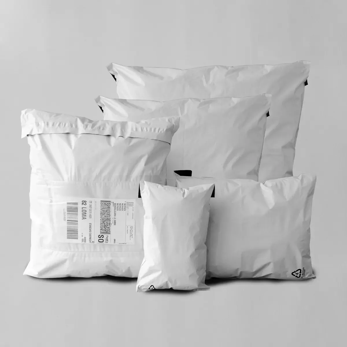 2.000 bolsas com porta-guia Neipack 28x35 cm
