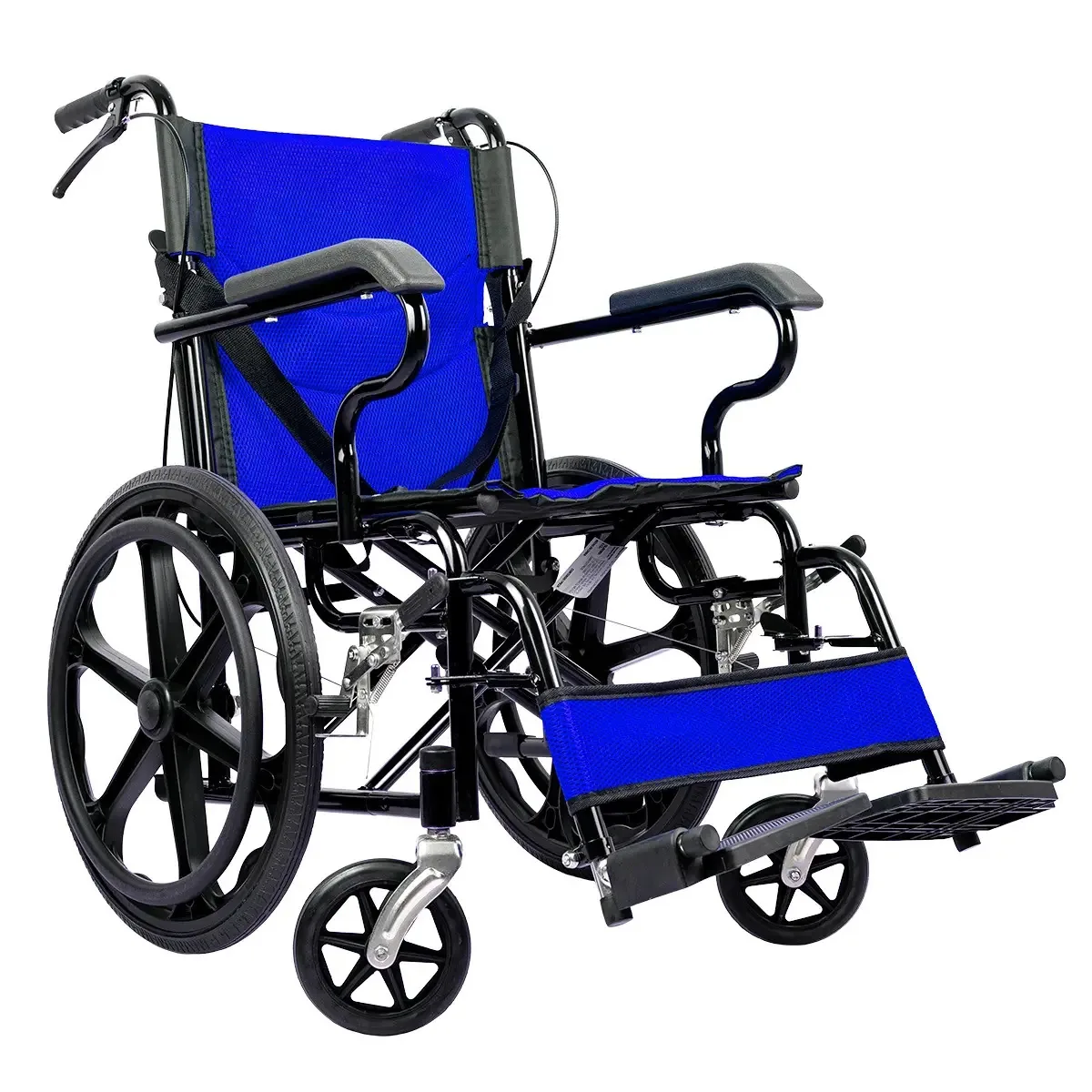 Cadeira de rodas ergonômica de viagem com braços fixos, apoios removíveis e fácil manuseio em espaços pequenos, cor azul