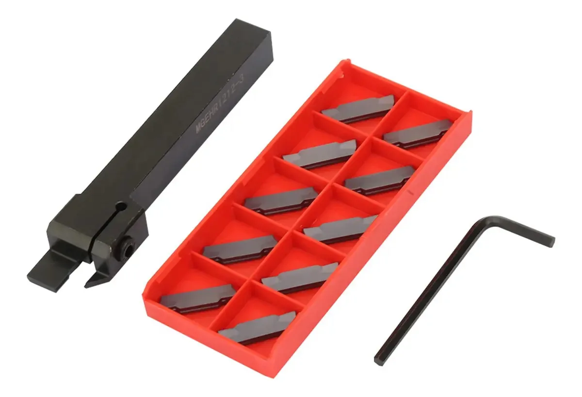 Barra de rosqueamento para torno com insertos de metal duro