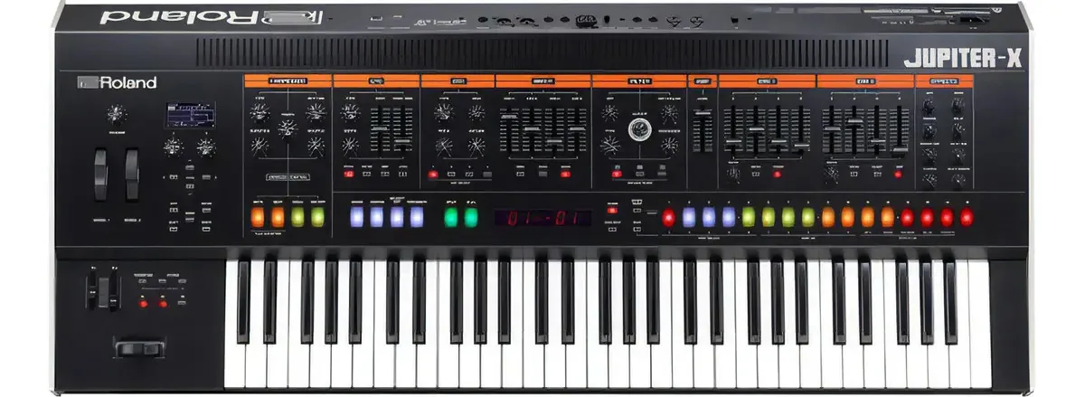 Sintetizador Roland Jupiter-x de 61 teclas com analógico clássico