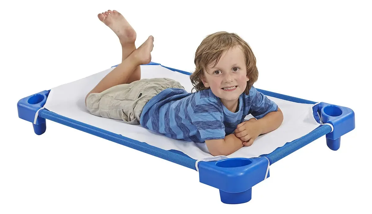 Ecr4kids - Berço Empilhável para Crianças com Lençol, Tamanho Pequeno, Móveis de Sala de Aula, Azul, Pacote com 6
