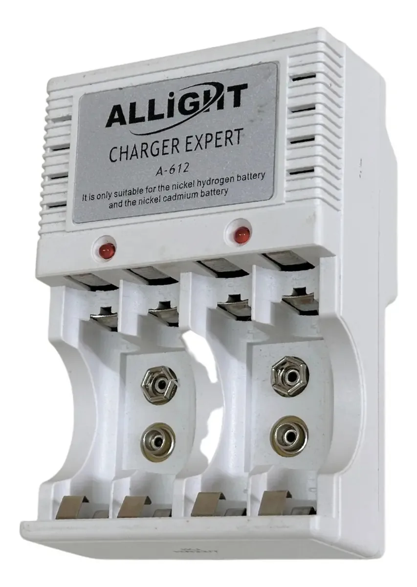 Carregador Brasil Pilhas AA/AAA 9V Bivolt com LED Ni-Cd Ni-Mh