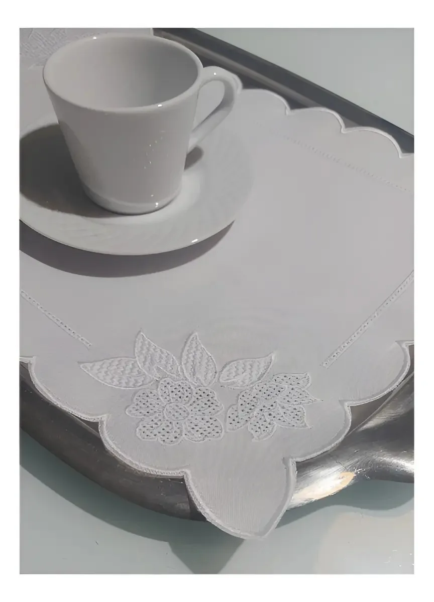 Toalha de Bandeja Bordada Bordados do Ceará Branco 28x40cm