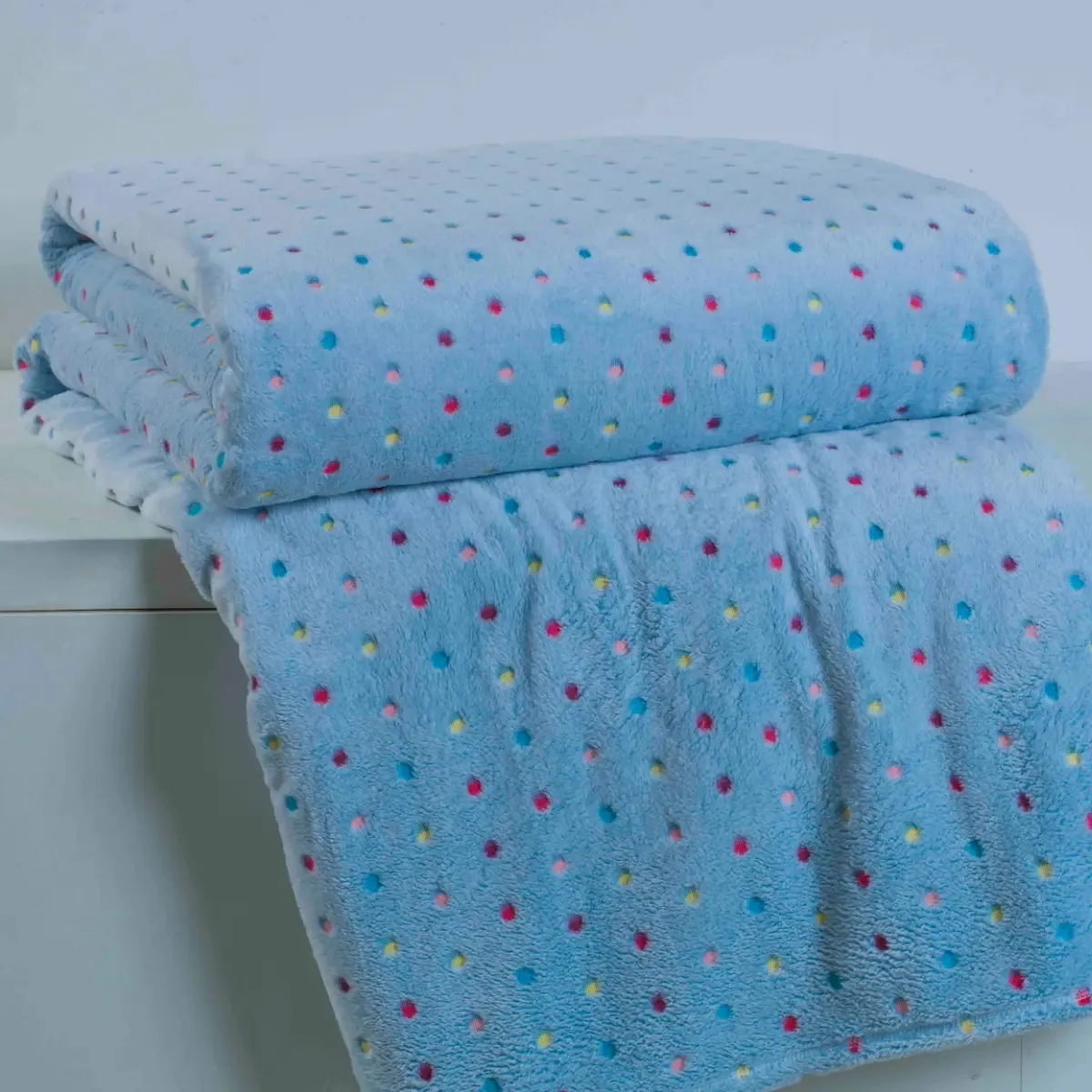 Cobertor Manta Confette Casal Macia Quente Aveludada Soft Cor Azul-claro Desenho Do Tecido Confete