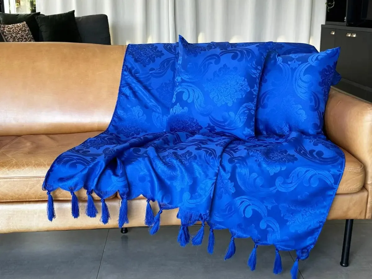 Xale Manta Sofá Gigante Jacquard 1,80mx2,80 Retrátil Desenho Azul Bic