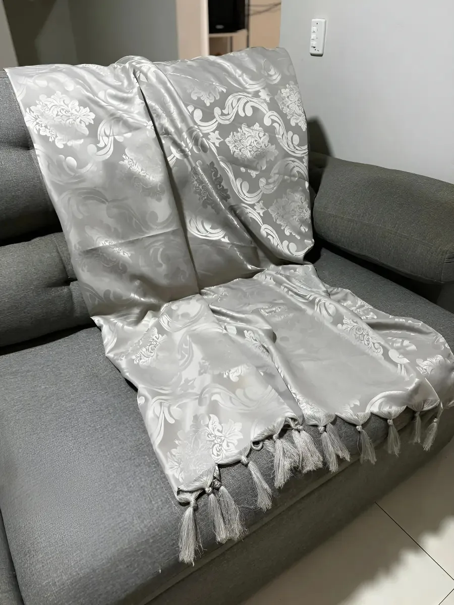 Xale Manta Sofá Gigante Jacquard 1,80mx2,80 Retrátil Desenho Cinza Claro