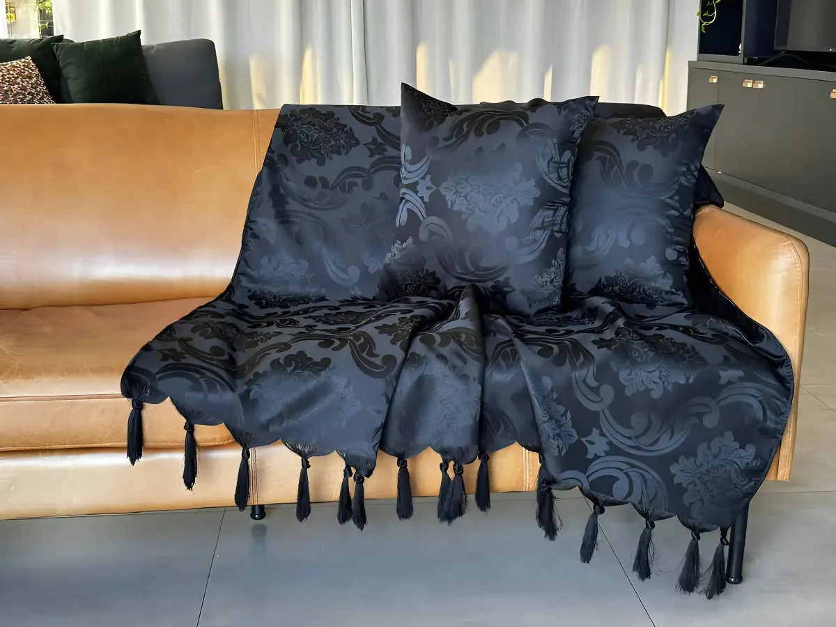 Xale Manta Sofá Jacquard Geometrico 2,50cmx2,80cm Desenho Preto