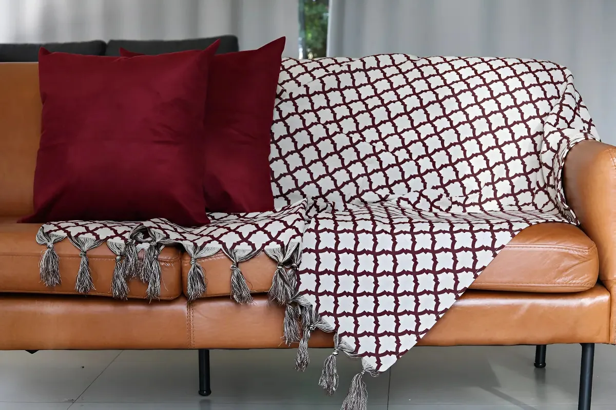 Kit Manta Para Sofá Decorame Vinho 2 e 3 Lugares + 2 Capas Almofada