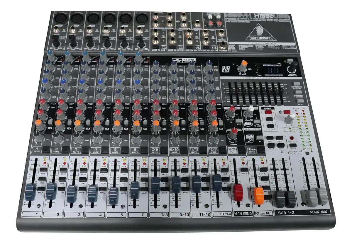 Mixer Xenyx Bivolt - X1832usb - Behringer
