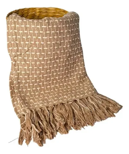 Manta Para Sofá Xalé Peseira 1,20x1,90cm Decorativa Cor Bege