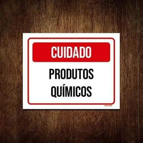 Placa Sinalização Cuidado Produtos Químicos Vermelha 36x46