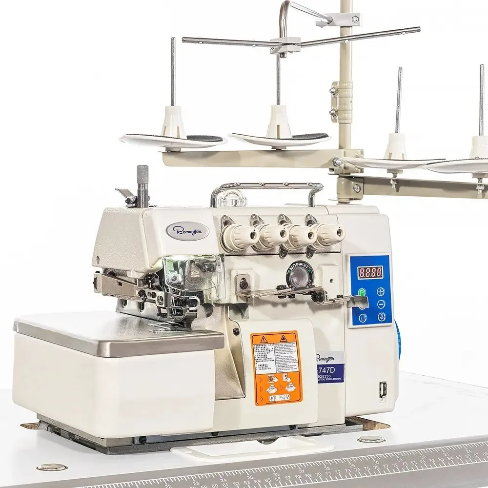 Servo direto Overlock Industrial Remington Rt 747d de 4 fios branco