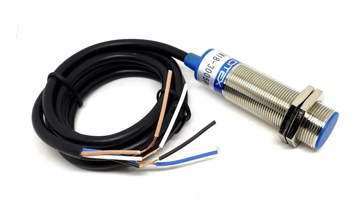 Cm18-3005nc Sensor Capacitivo Faceado 6~36v Na + Npn