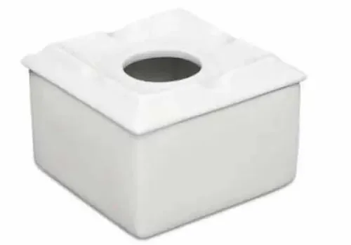 Cinzeiros pequenos de porcelana