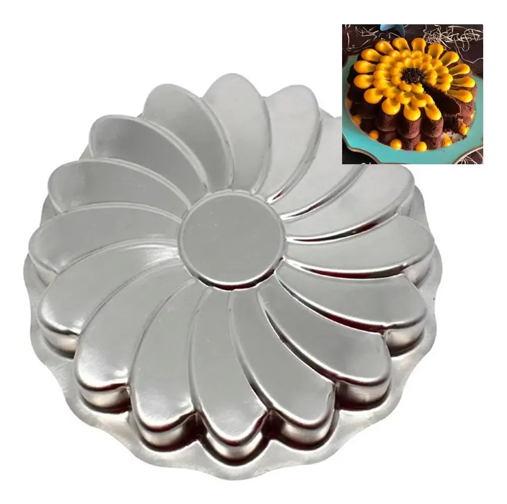Forma De Aluminio Girassol Caparroz Confeitaria 25,5x3cm