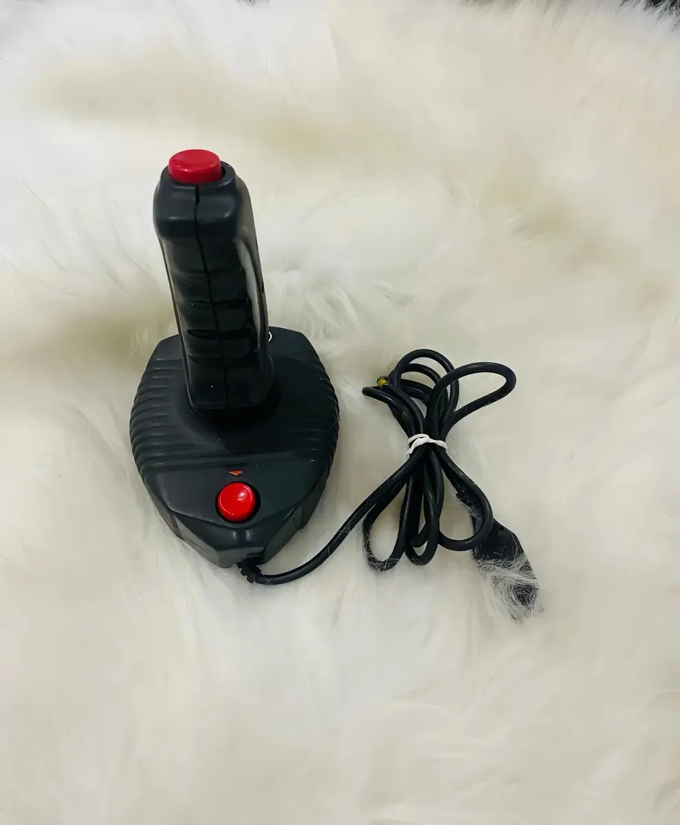 Atari Dynacom Controle