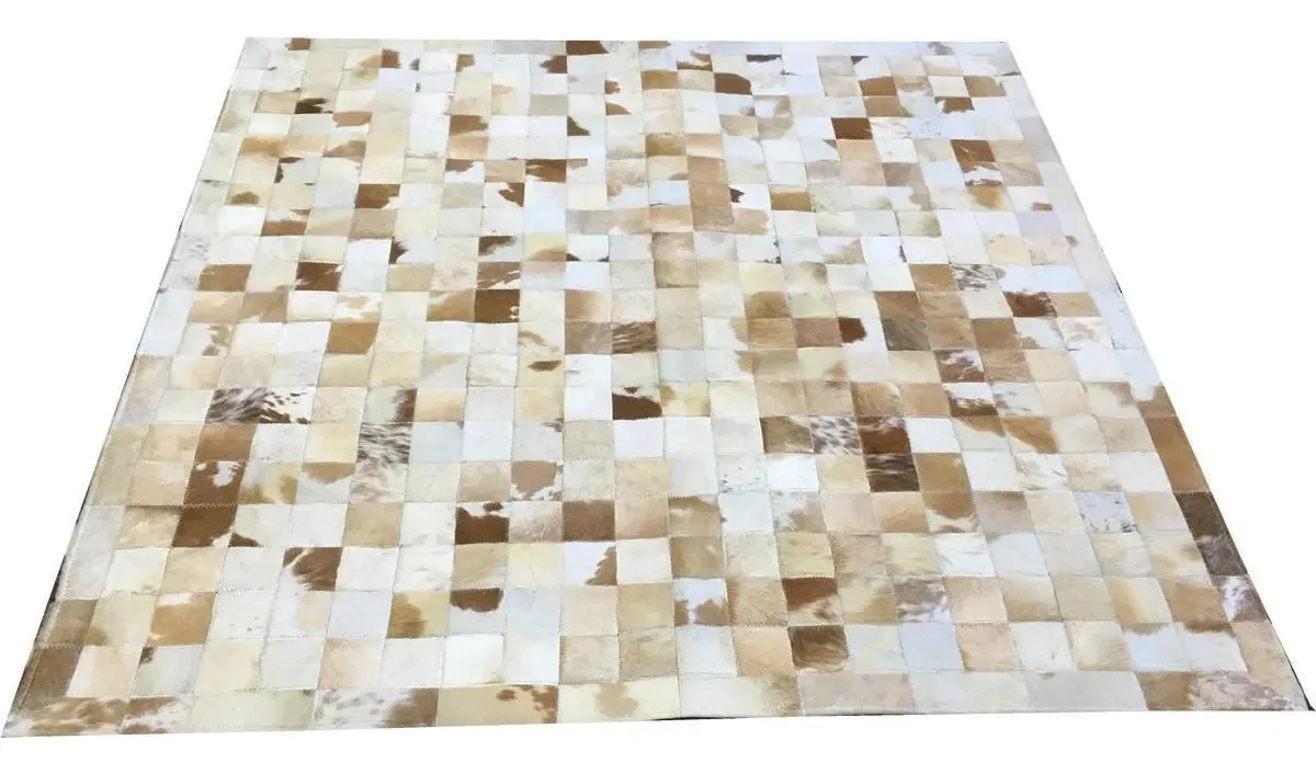 Tapete De Couro Bege Malhado 1,50x1,50 Com Bordas