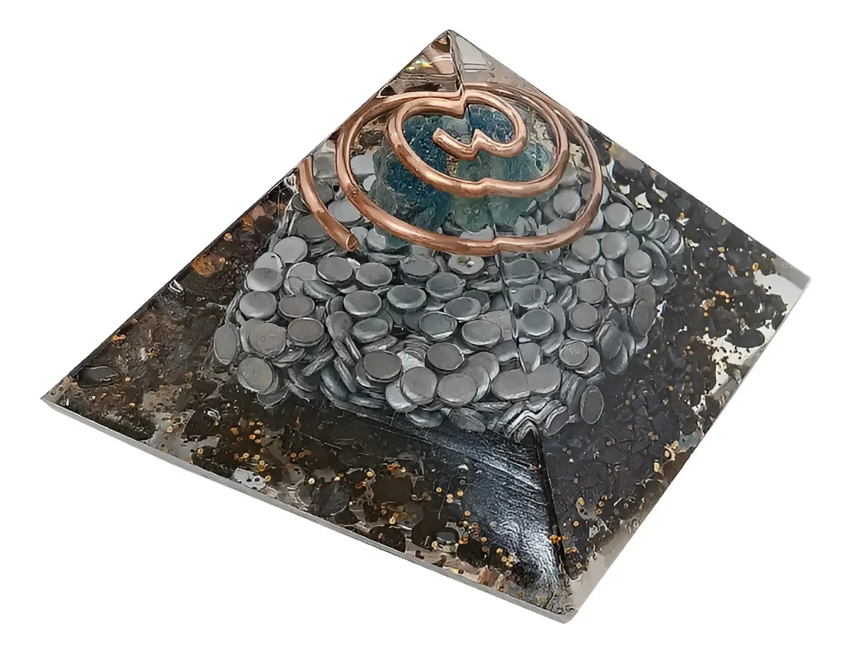 Orgonite Pirâmide 4cm Apatita Regulador Hormonal Metabolic