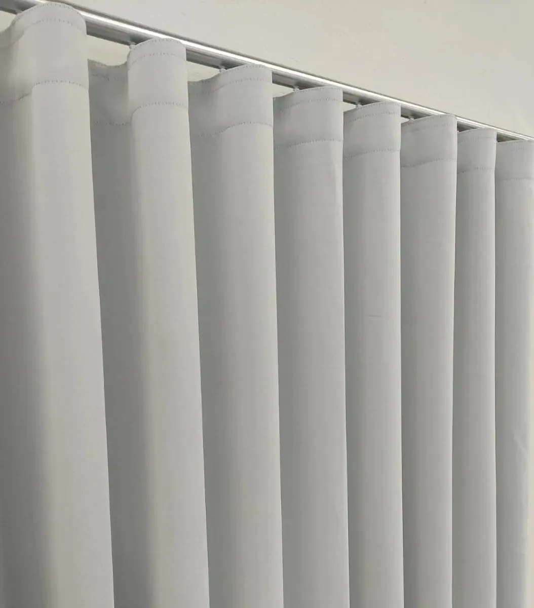 Cortina Blackout Tecido 100% Para Trilho Luxuosa 2,00x2,25 Cor Blackout Branco