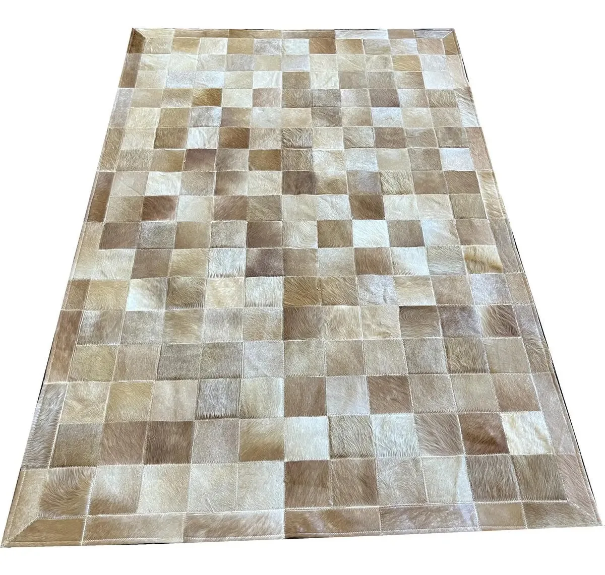 Tapete De Couro Bege 1,20x1,80 Com Bordas Peça 10x10cm