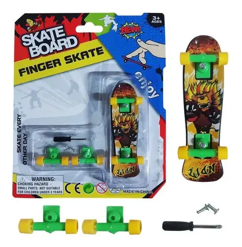 Skate De Dedo Fingerboard Mini Com Acessórios Brinquedo