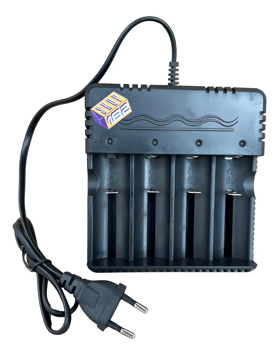 Carregador Para 4 Baterias 18650 E 26650 Bivolt Quadruplo