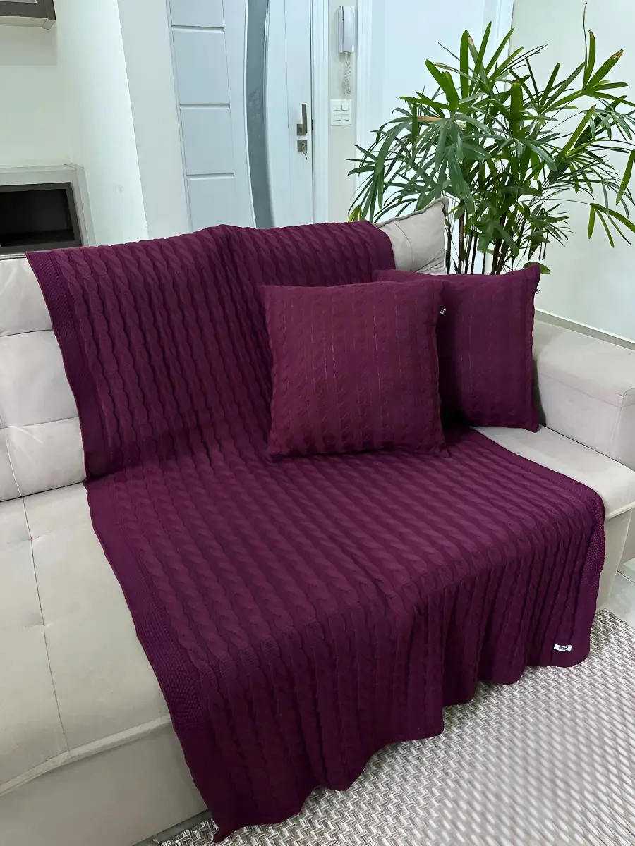 Kit Manta Sofá Tricot Sala 180x110cm + 2 Capas Almofadas Cor Bordô