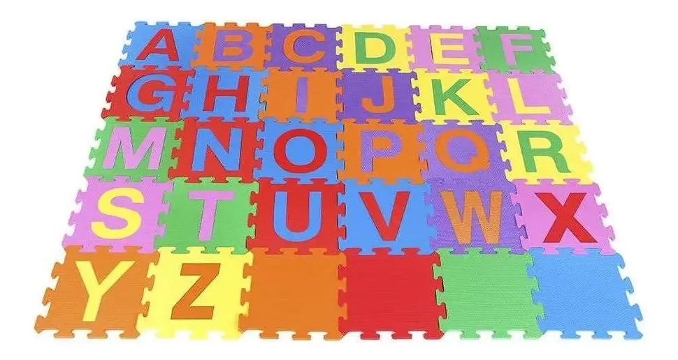 Tapete Infantil de EVA Colorido Carlu Brinquedos com Letras (138x117cm)