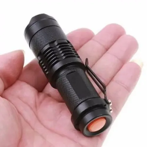 Lanterna Tática De Led Q5 2040000l Gb8468b