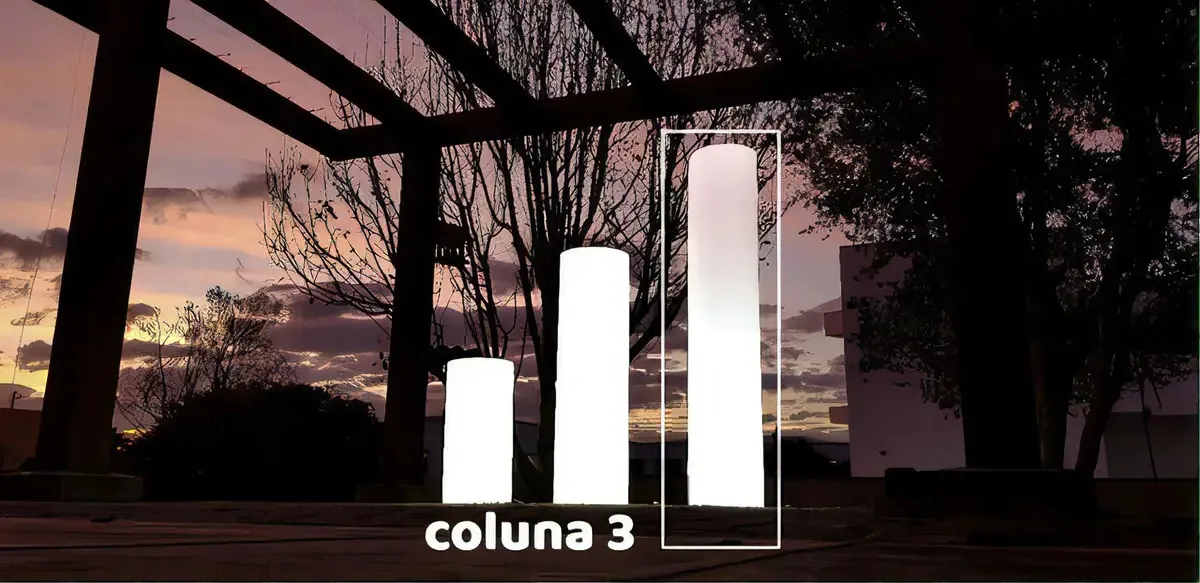 Coluna Decorativa Iluminada De Plástico Grande Freso