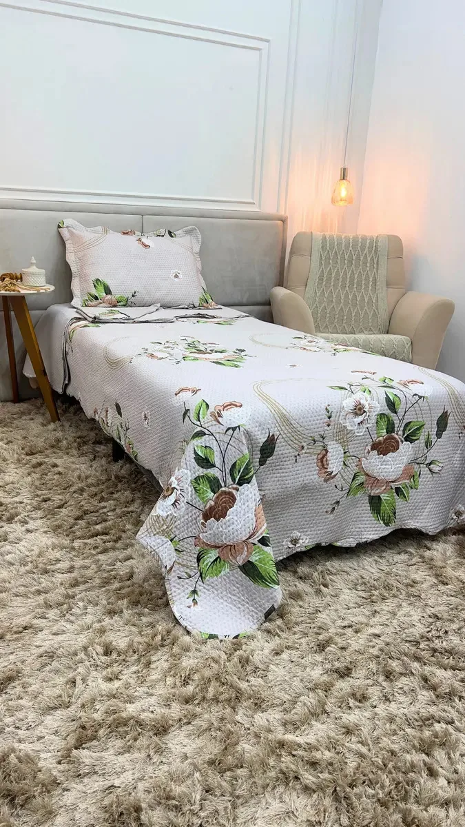 Colcha Solteiro Estampada Floral Dupla Face 2 Peças Linha Premium Matelada Microfibra Percal 100% Poliéster 2,20x1,60 + 1 Portatravesseiro Aba Americana Macia Ótimo Caimento Fácil Lavar Cacintex