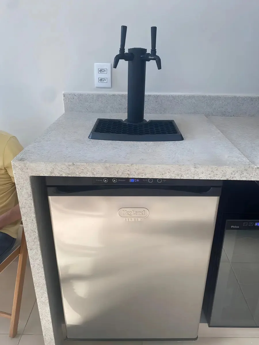 Kegerator Chopeira Cervejeira Kegland Chopp Acessórios Cor Cinza - 220v
