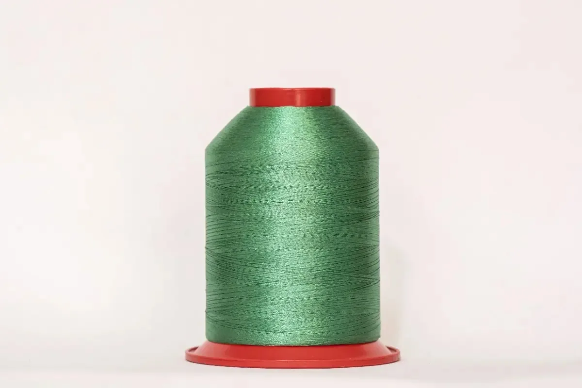 Linha Bordado Cone Poliéster Brilhante Preto 4000m Ricamare