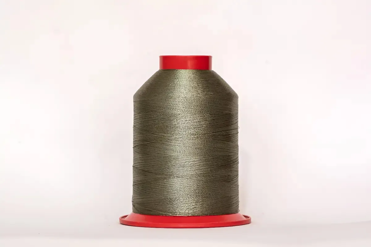 Linha Para Bordado Ricamare Poliester Brilhante 4000m Cone