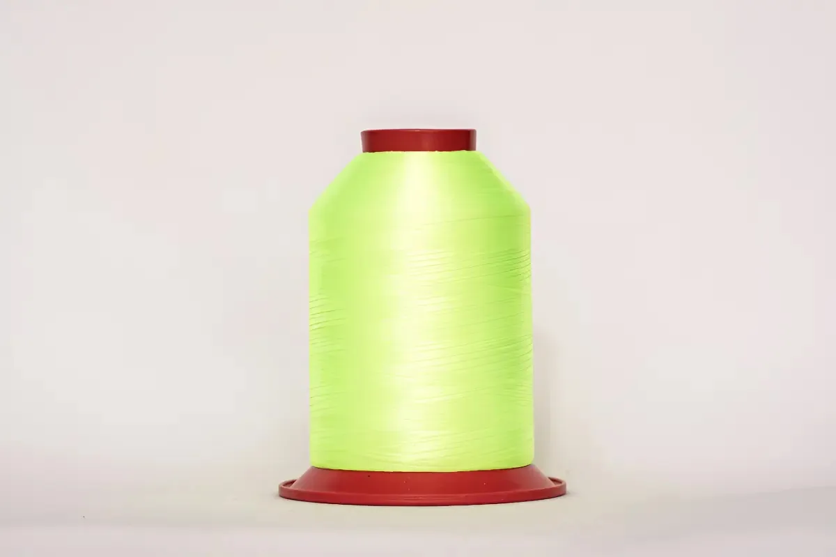 Linha Para Bordado Ricamare Cone 4000m Poliester Cor 2801 Brilhante