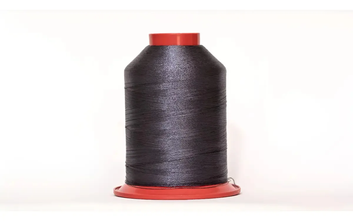 Linha Para Bordado Ricamare Poliéster Brilhante Cone 4000m Preto