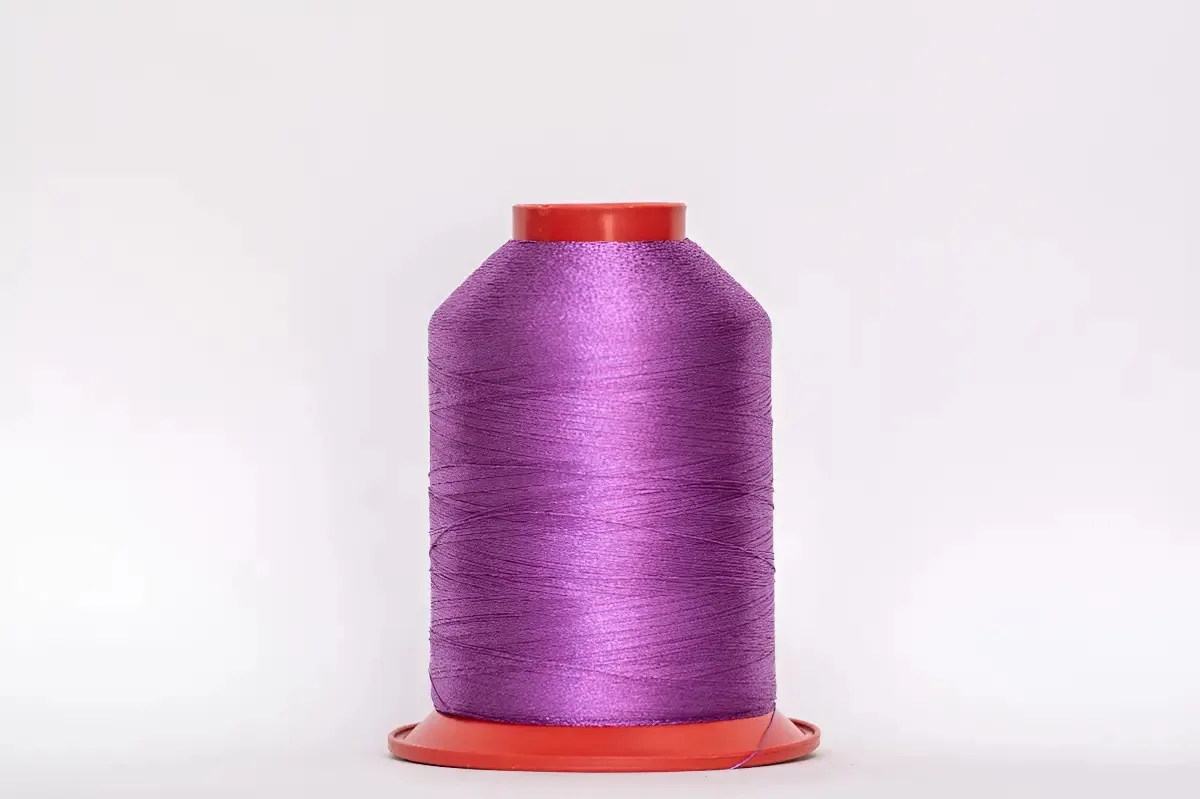 Linha Para Bordado Ricamare 4000m Cone Poliester Preto Brilhante Cor 2227