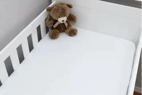 Protetor De Colchão Berço Malha Gel Impermeável Resistente Cor Branco Desenho Do Tecido Liso