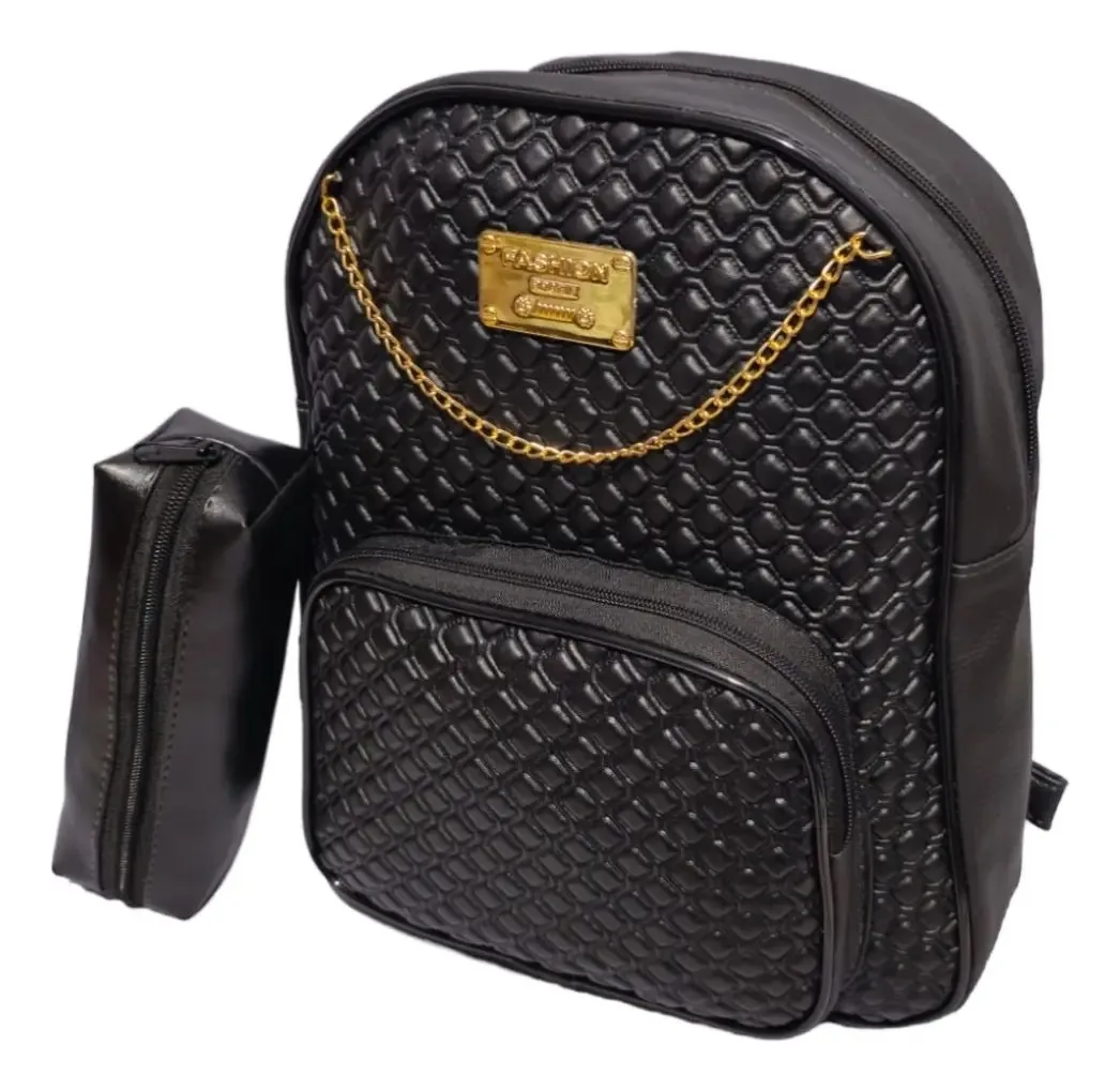 Mochila Feminina Com Corrente Escolar E Passeio Estojo Cor Preto Desenho Do Tecido Liso