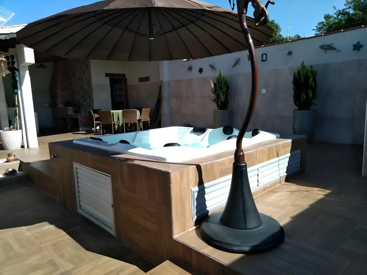 Primavera Banheiras Spa Copacabana Hidromassagem 7 Lugares Completo Ofurô branco